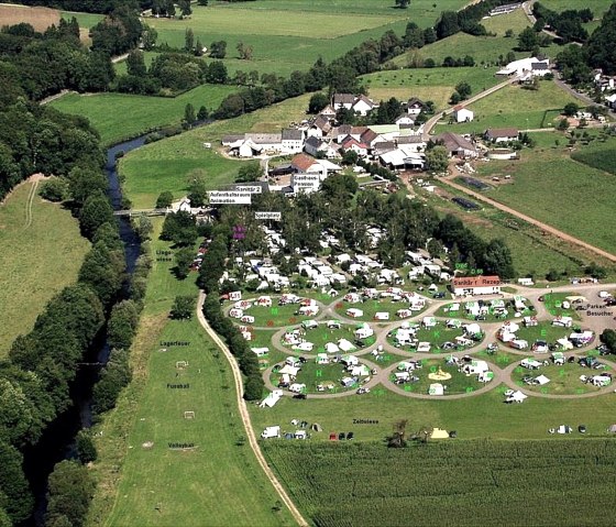 Camping Les Ourtalidyll, © www.eifelidyll.de