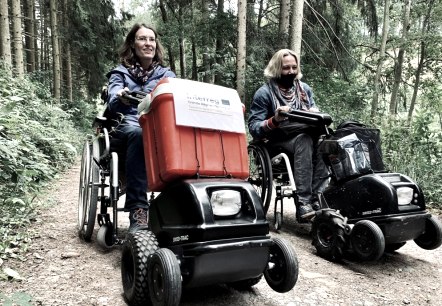 Rollstuhlzuggeräte, © Ansgar Dondelinger_Naturpark Südeifel