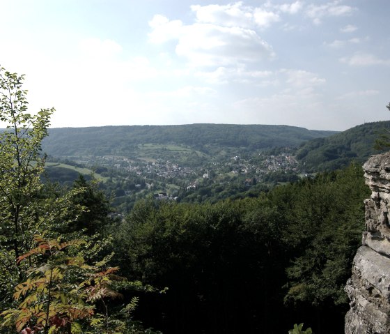 Blick vom Teufelsloch auf Bollendorf, © Felsenland Südeifel Tourismus GmbH