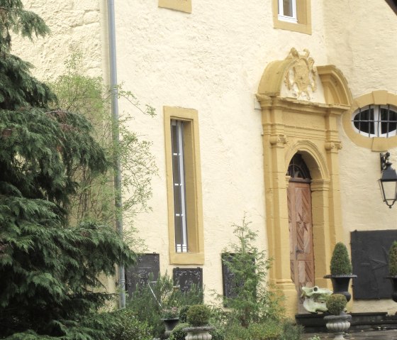 Schloss Roth_Tor, © Felsenland Südeifel Tourismus GmbH