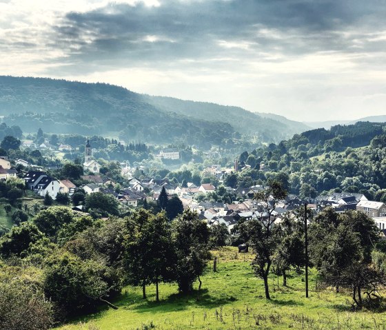 Zicht op Bollendorf vanaf de Mariazuil, © Felsenland Südeifel Tourismus GmbH / AC Krebs