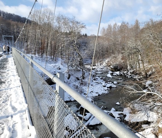 Blick von der Hängebrücke auf die Stromschnellen, © Felsenland Südeifel Tourismus GmbH