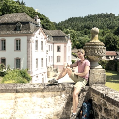 Wanderpause am Schloss Weilerbach, © Eifel Tourismus GmbH, D. Ketz