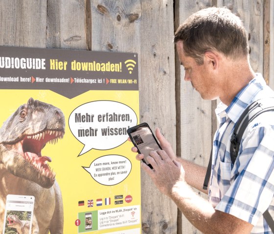 Audioguide Dinosaurierpark Teufelsschlucht, © Felsenland Südeifel Tourismus GmbH