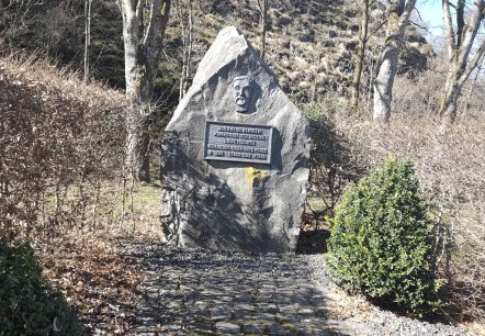 Johann Anton Zinnen memorial stone, © Felsenland Südeifel Tourismus GmbH