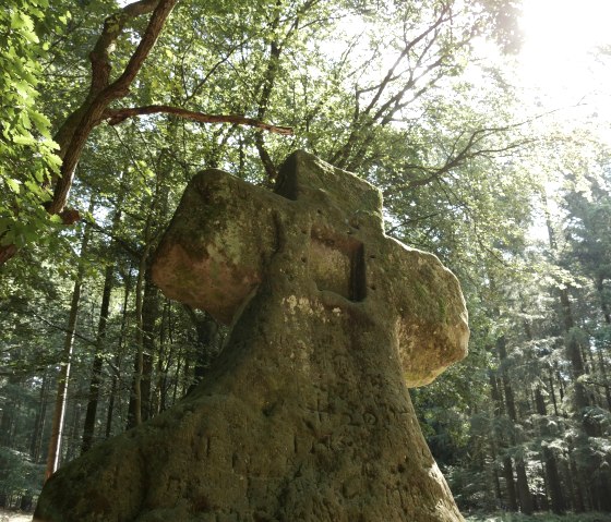 Het Fraubillen kruis - ooit een menhir?, © Elke Wagner