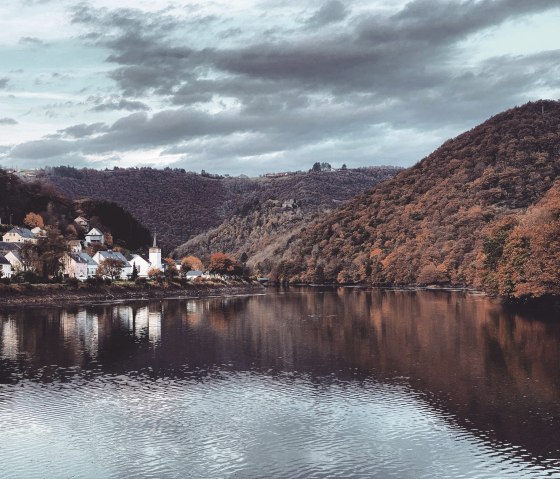 Blick auf Burg Falkenstein, © Felsenland Südeifel Tourismus GmbH / Anna Carina Krebs