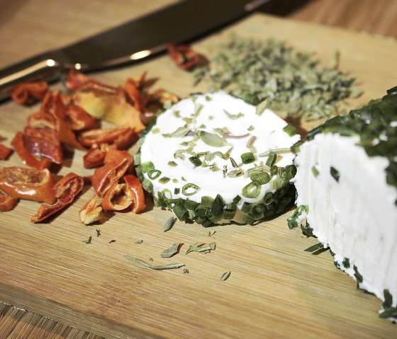 Goat cheese, © Felsenland Südeifel Tourismus