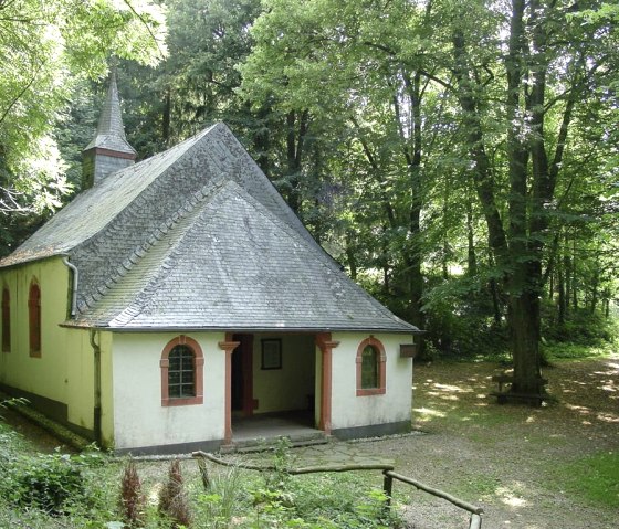 Kreuzkapelle Neuerburg, © Felsenland Südeifel Tourismus GmbH