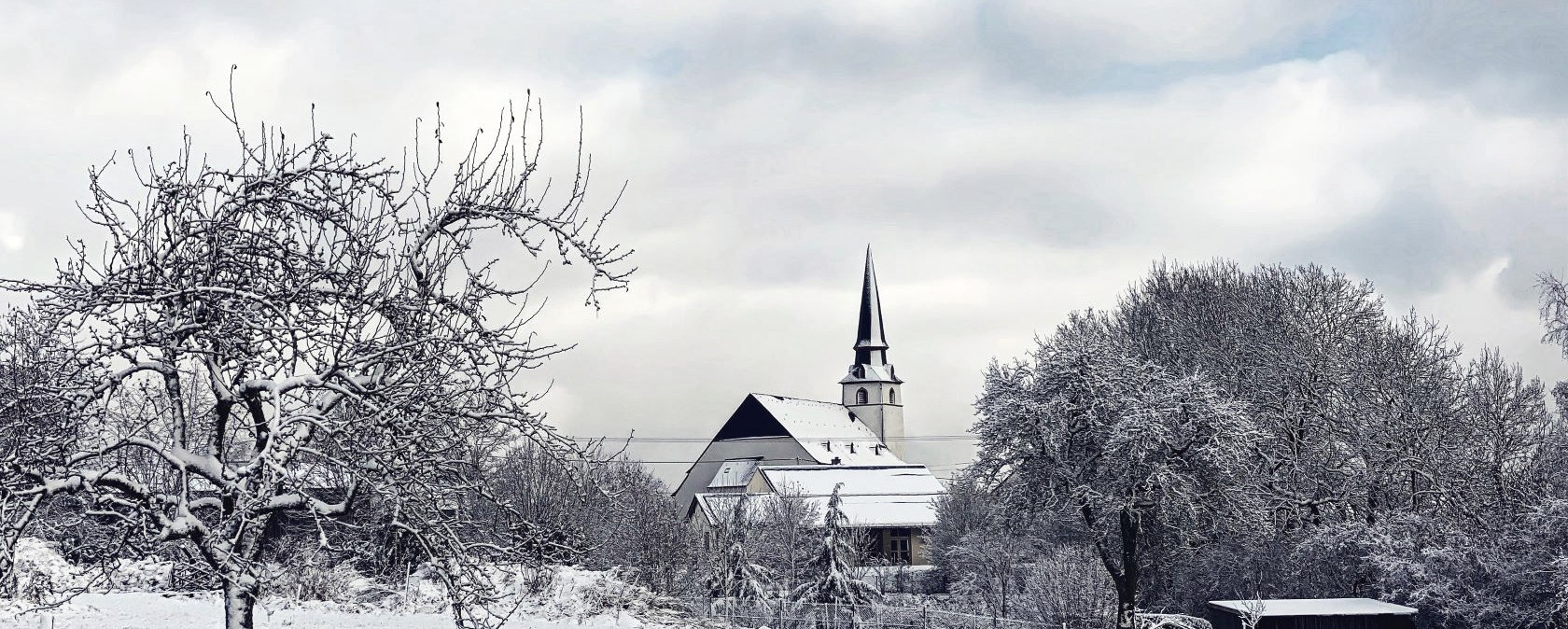 Die Wallfahrtskirche in Weidingen im Schnee, © Felsenland Südeifel Tourismus GmbH / Anna Carina Krebs